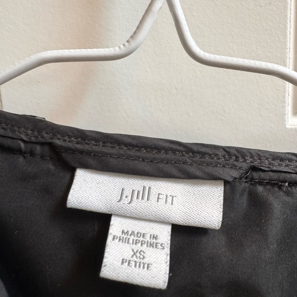 J. Jill fit rain jacket with hood - Picture 4 of 8